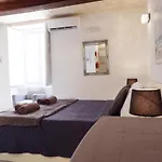 Apartment Spqr