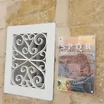 Spqr Apartment